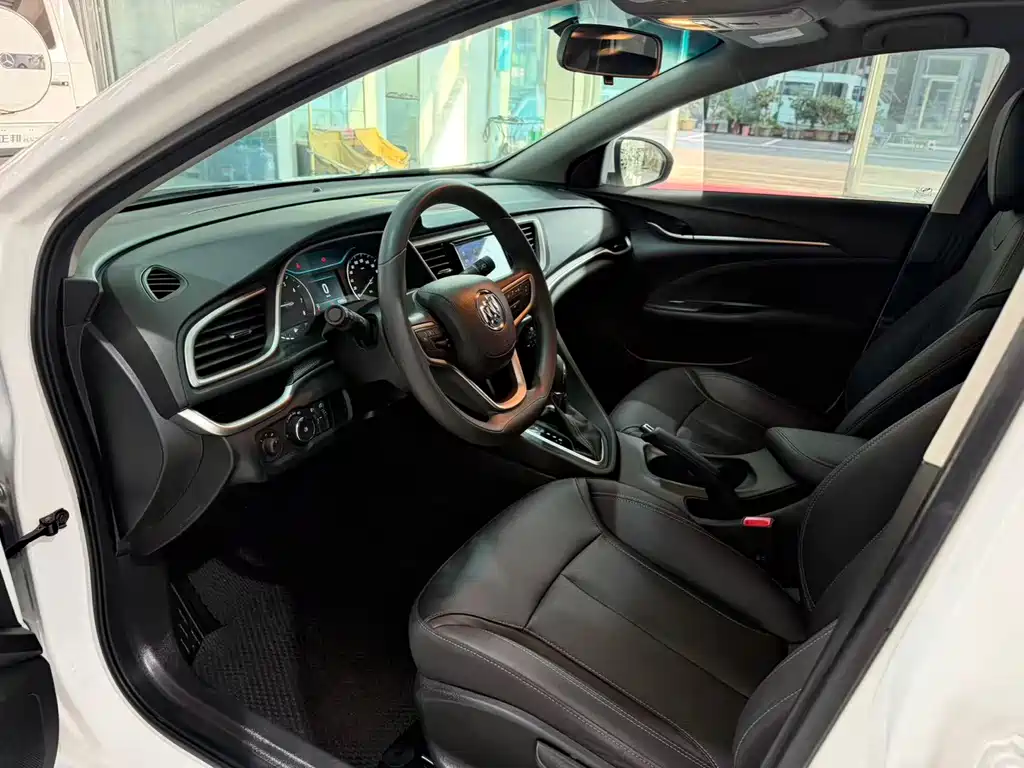 Buick Excelle — миниатюра 6
