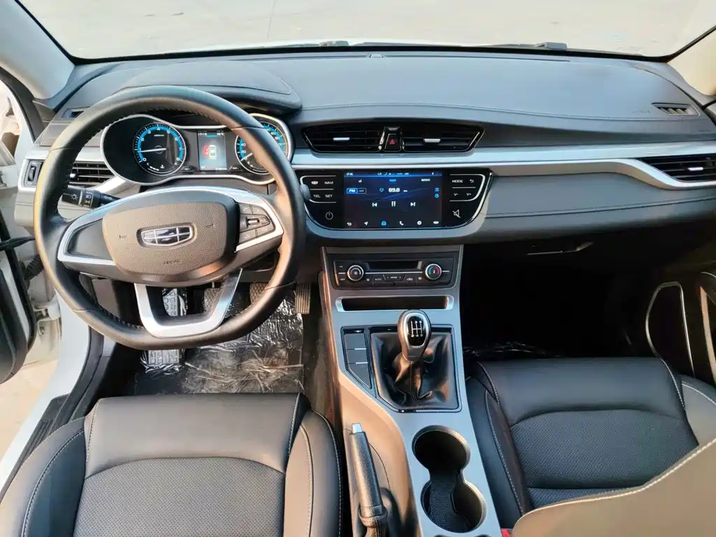 Geely Emgrand — миниатюра 9