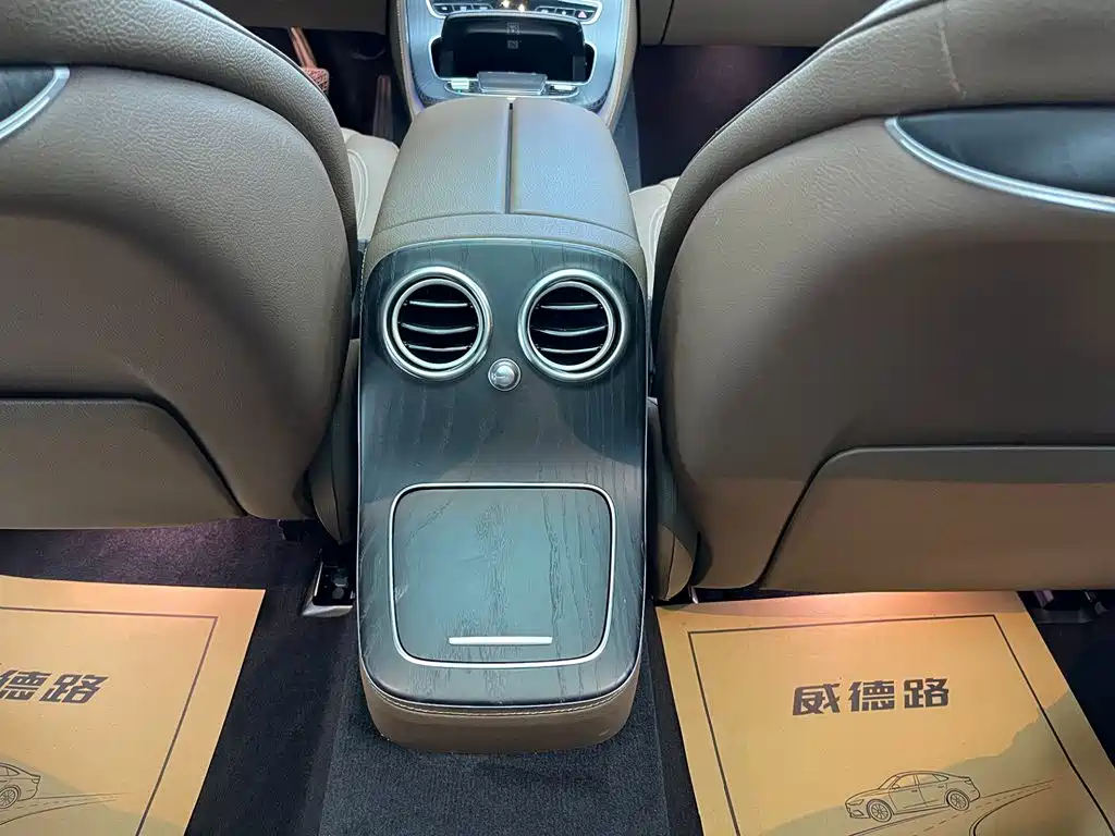Mercedes-Benz E-Class — миниатюра 18