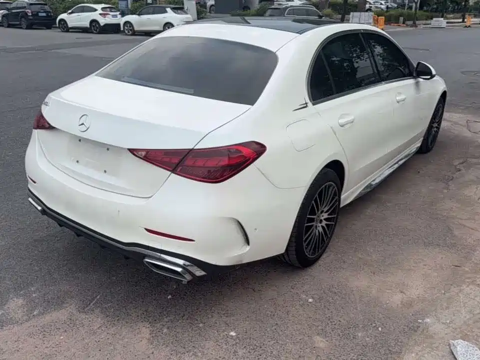 Mercedes-Benz C-Class — миниатюра 7