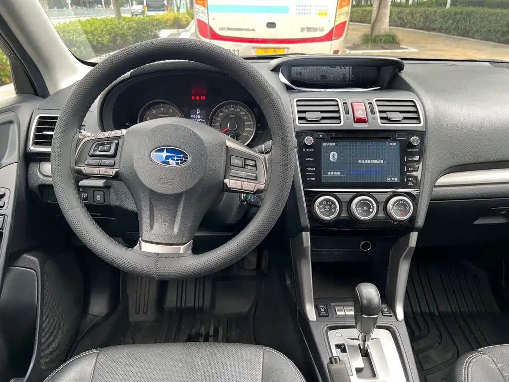 Subaru Forester — миниатюра 10