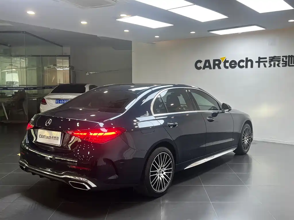 Mercedes-Benz C-Class — миниатюра 9