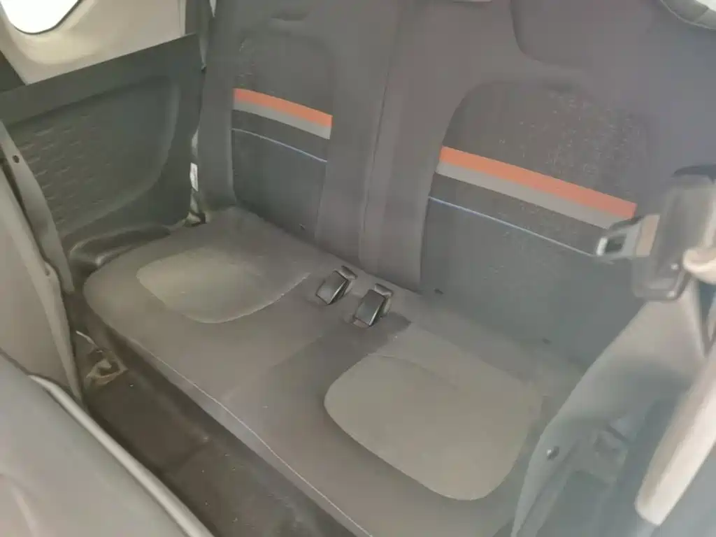 Wuling MINIEV — миниатюра 17