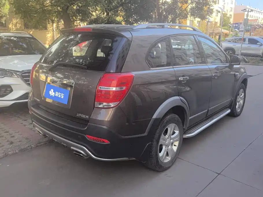 Chevrolet Captiva — миниатюра 3