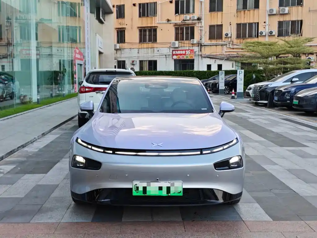 XPeng P7 — миниатюра 2