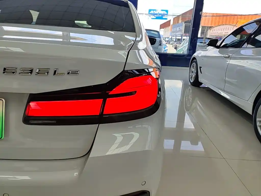 BMW 5 Series 5 2022 535Le M Sport