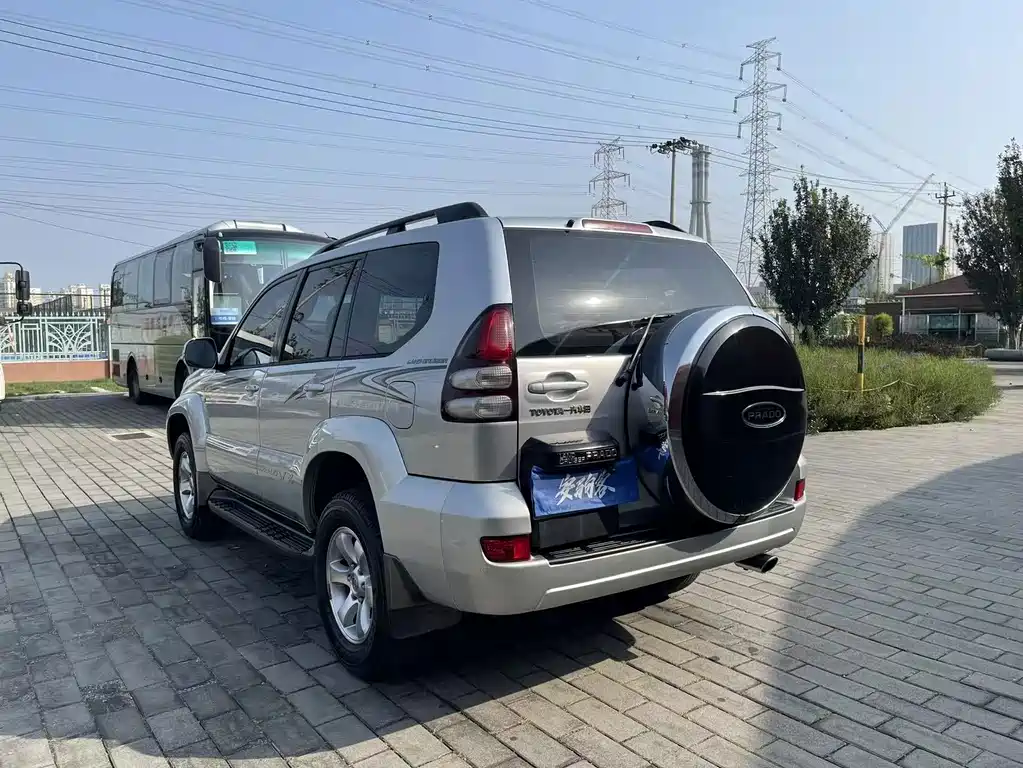 Toyota Prado — миниатюра 6