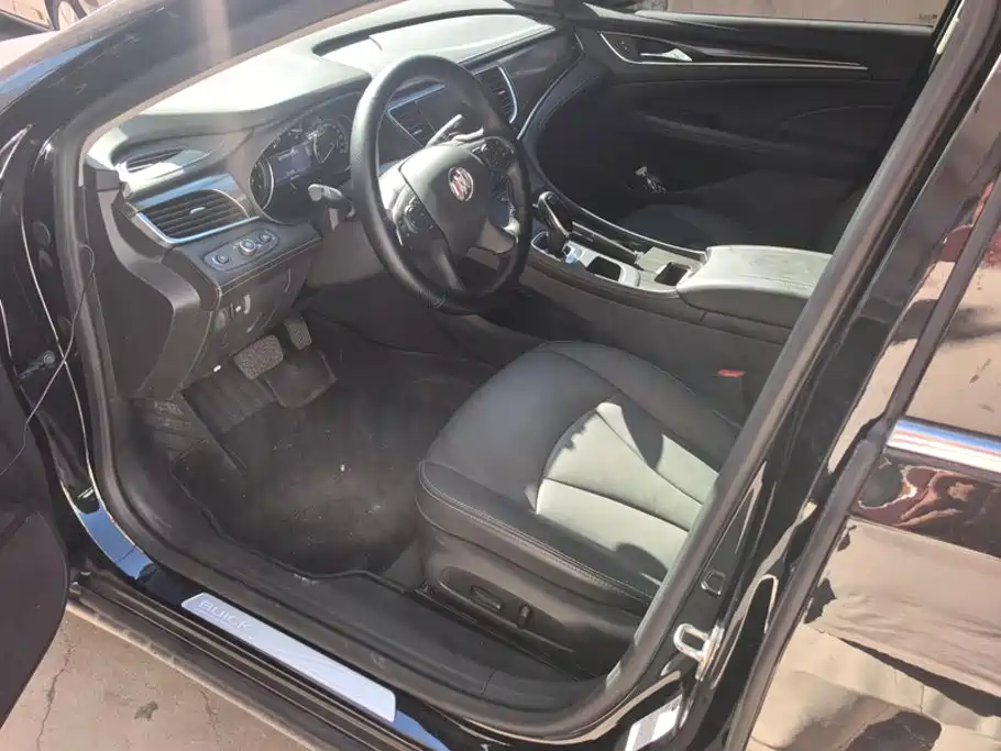 Buick LaCrosse — миниатюра 9