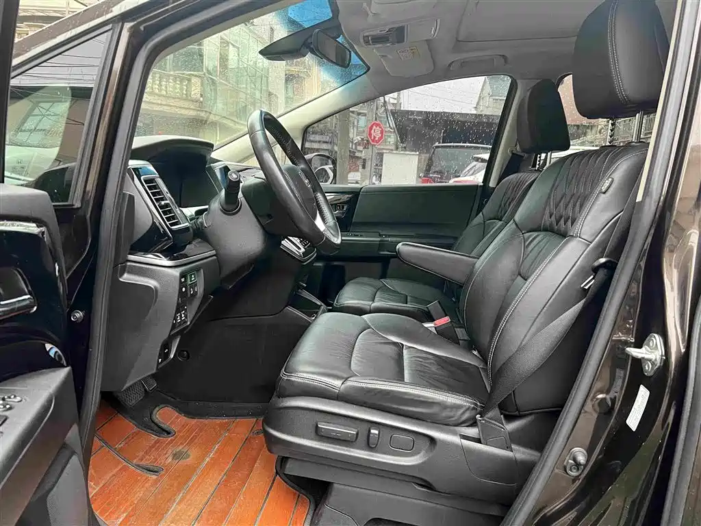Honda Elysion — миниатюра 5