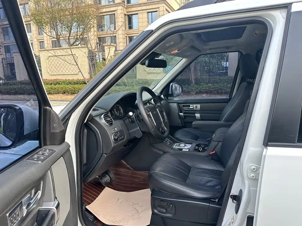 Land Rover Discovery — миниатюра 9