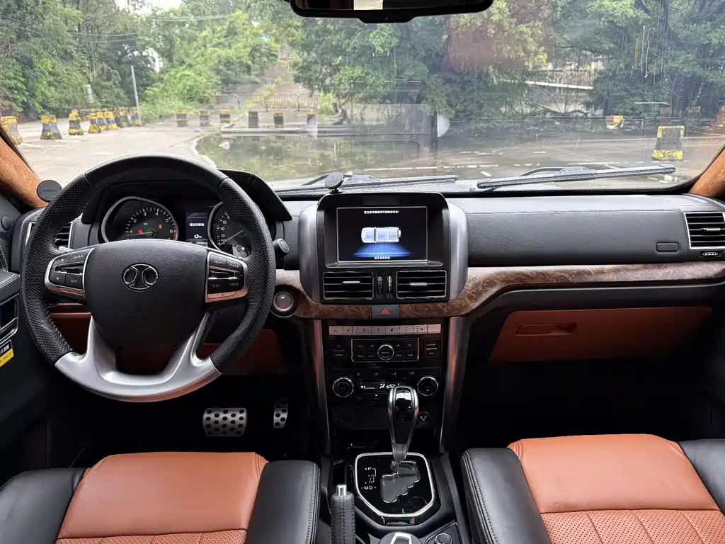 BAIC BJ80 2017 2.3T