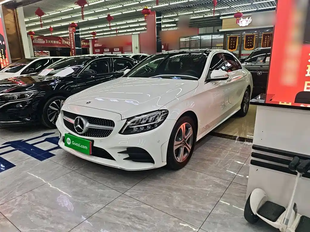 Mercedes-Benz C-Class 2020