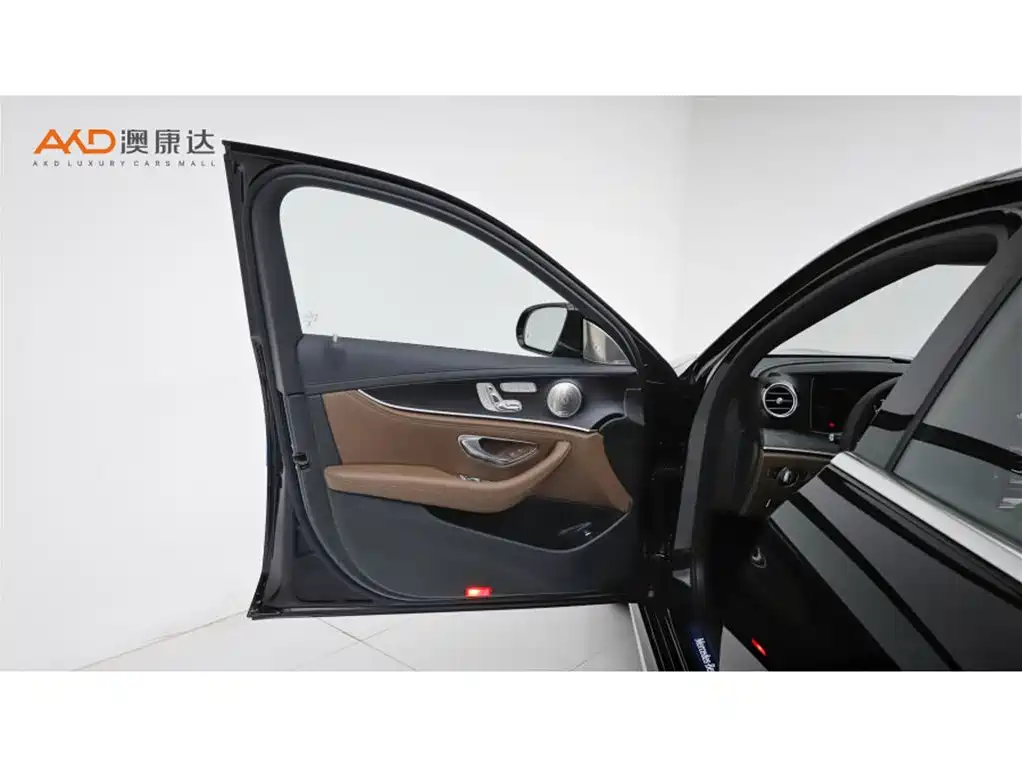 Mercedes-Benz E-Class New Energy — миниатюра 10