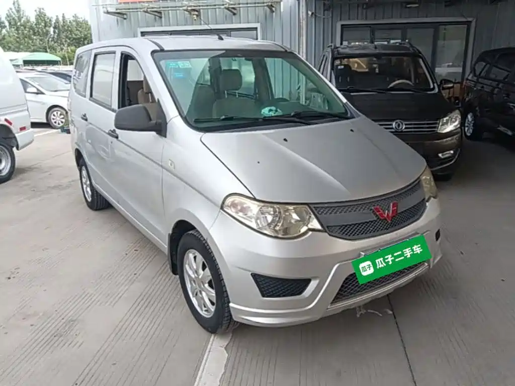 Wuling Hongguang — миниатюра 4
