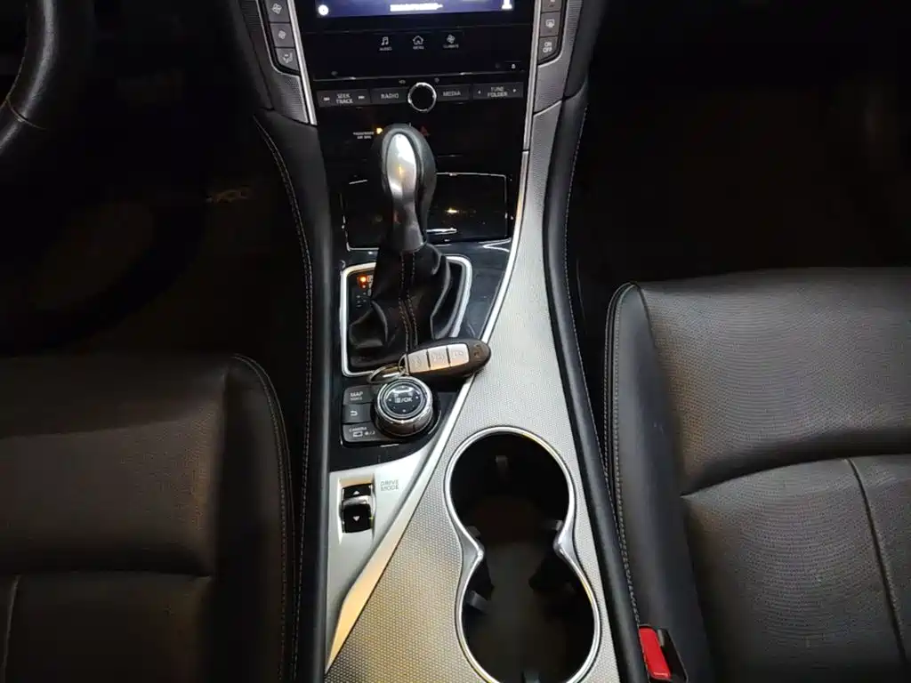 Infiniti Q50L — миниатюра 14