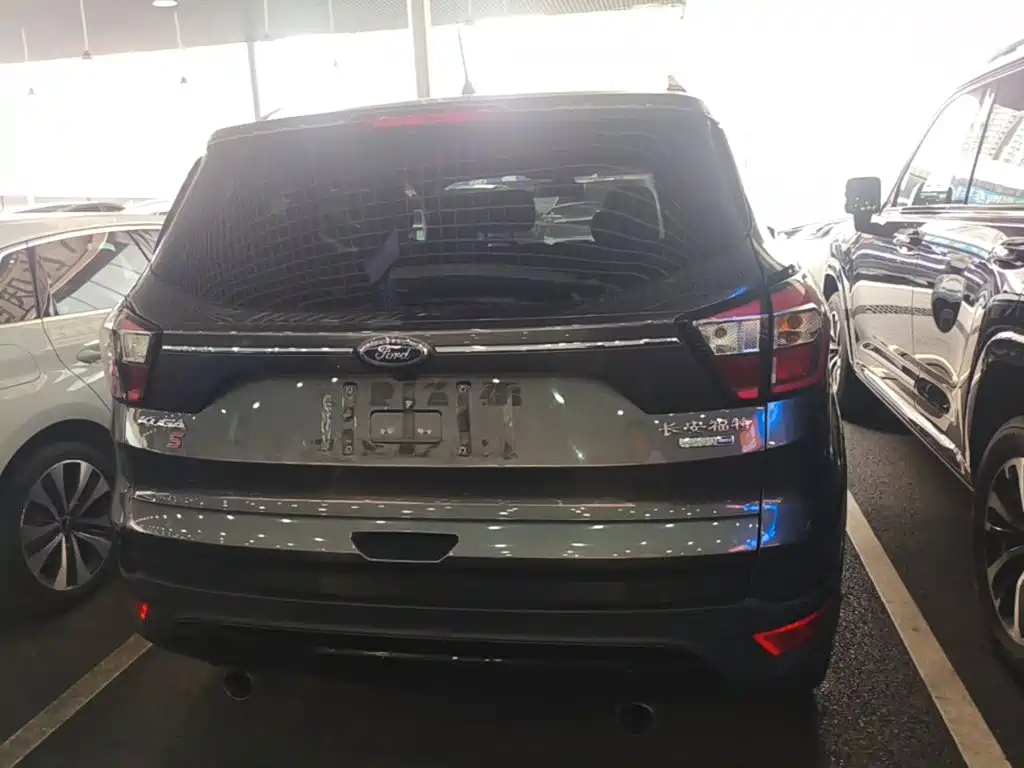 Ford Kuga — миниатюра 6