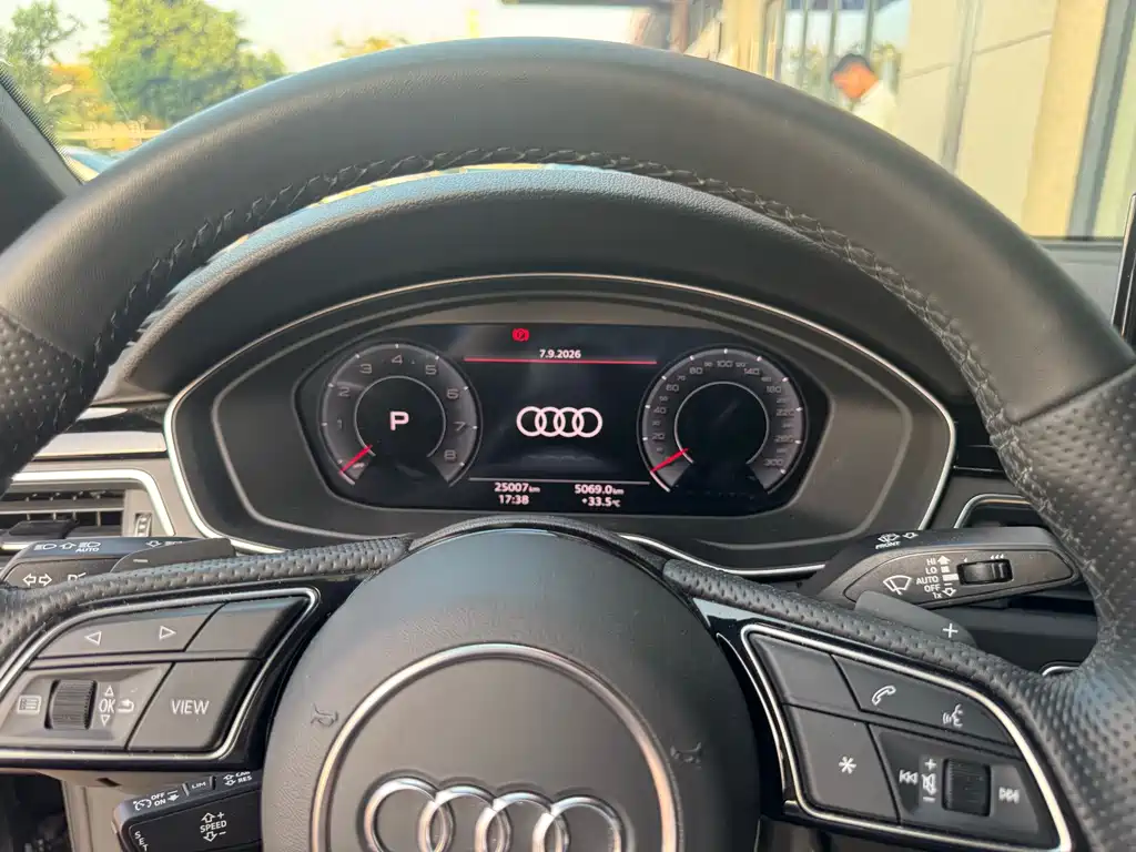 Audi A4L — миниатюра 10