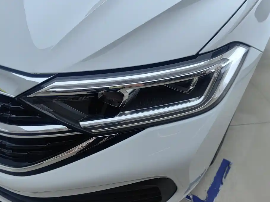 Volkswagen Sagitar — миниатюра 5
