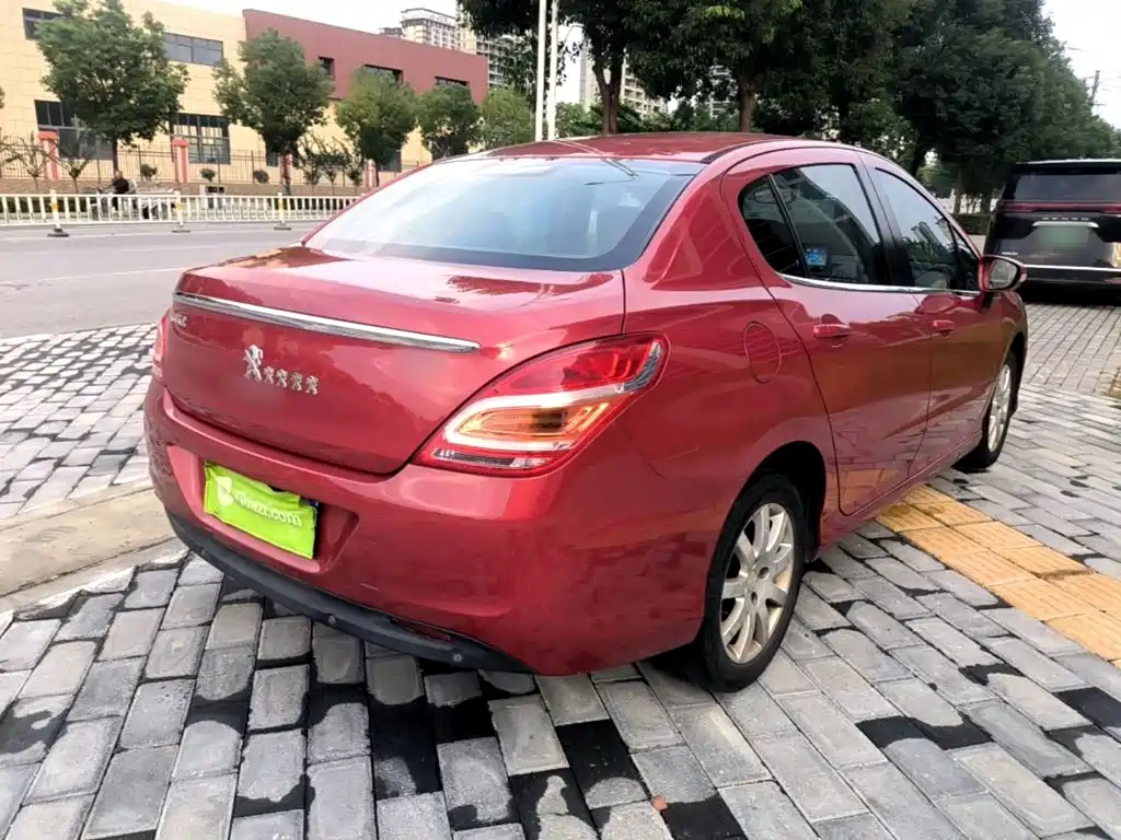 Peugeot 308 — миниатюра 7
