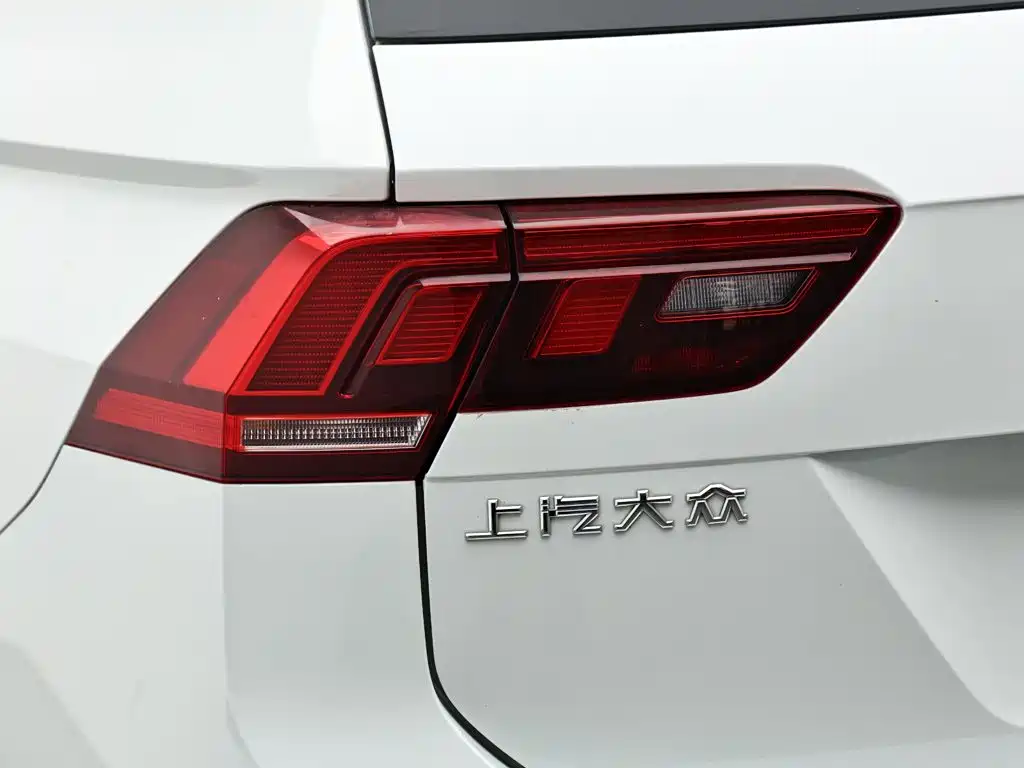 Volkswagen Tiguan L — миниатюра 7