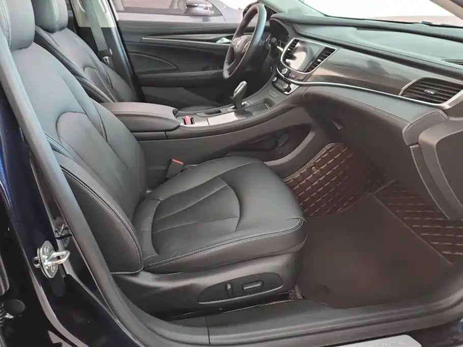 Buick LaCrosse — миниатюра 8