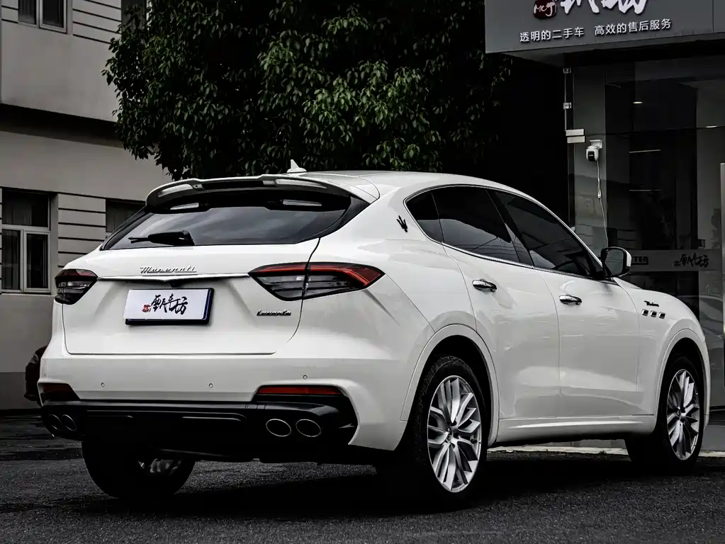 MASERATI LEVANTE