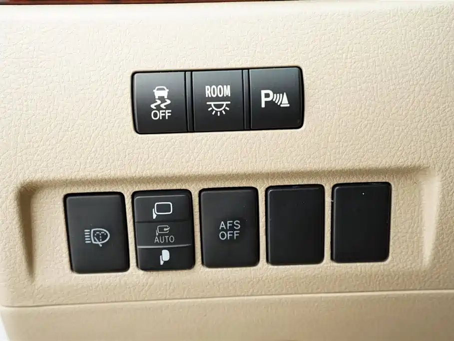 Toyota Alphard 2011 3.5L Luxury