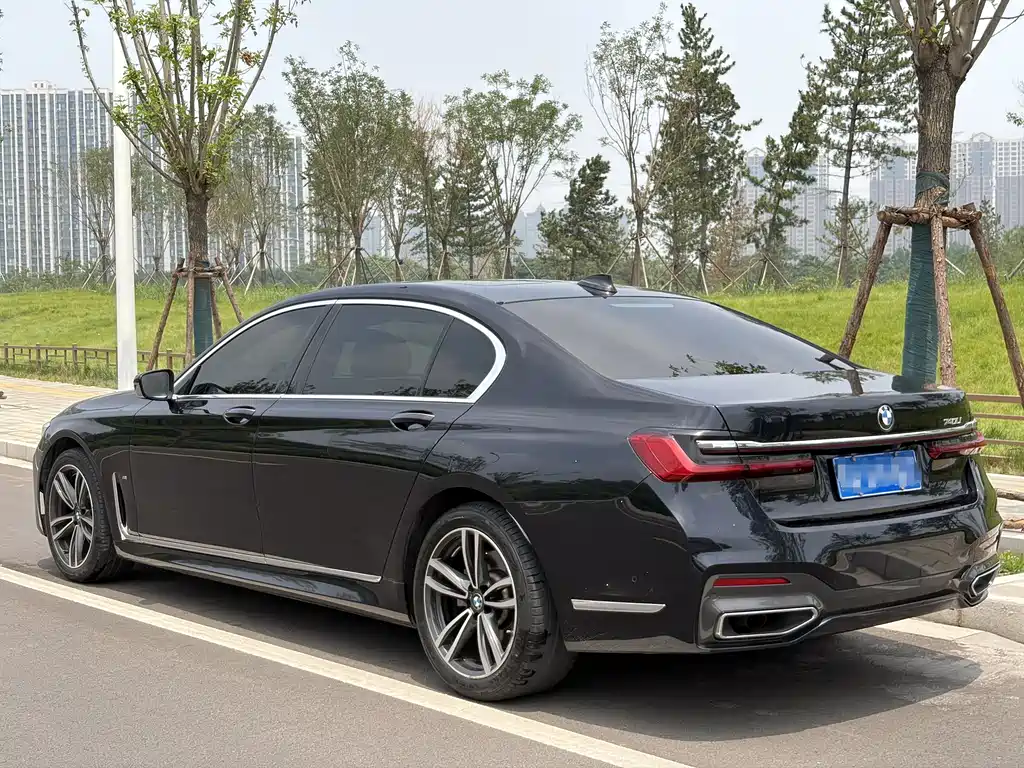 BMW 7 Series 7 2021 730Li M Sport