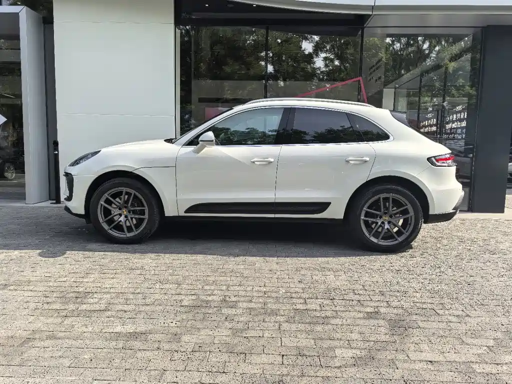 Porsche Macan — миниатюра 2