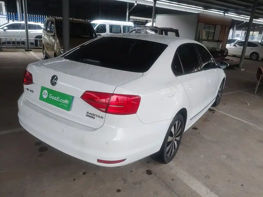 Volkswagen Sagitar — миниатюра 7