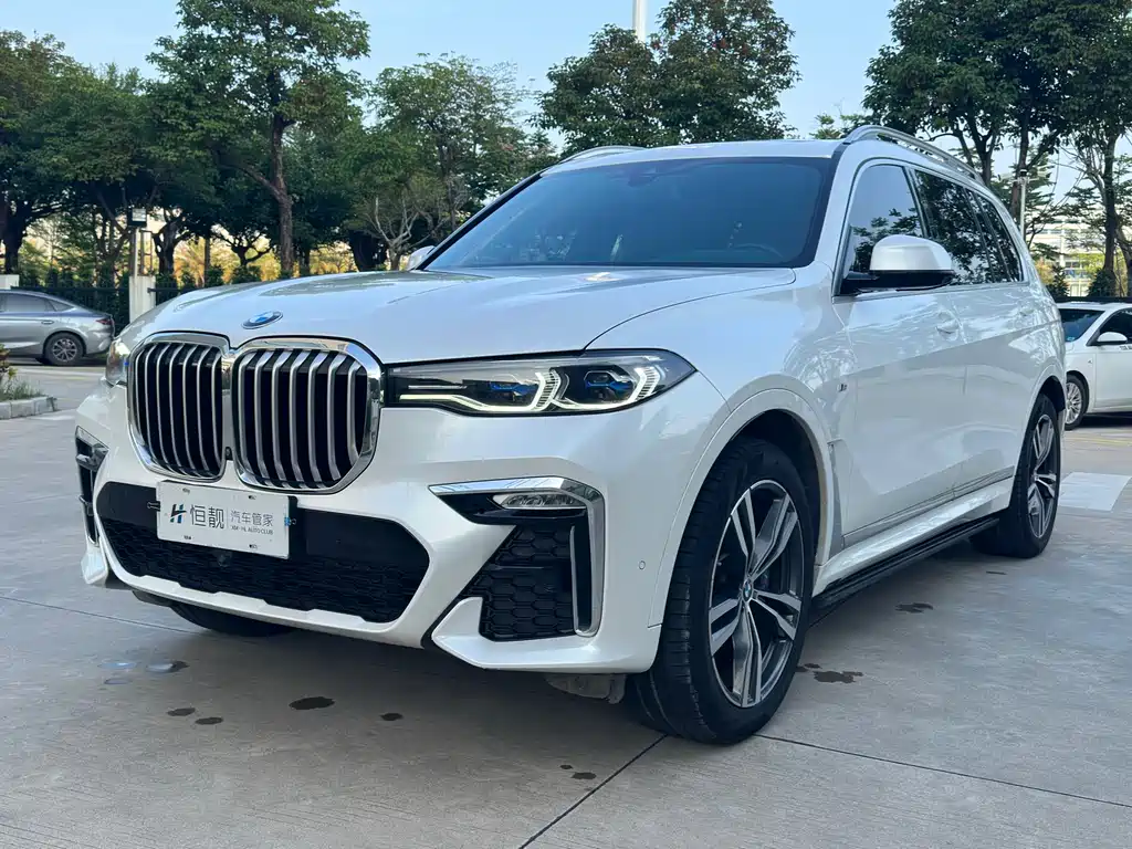 BMW X7 2021