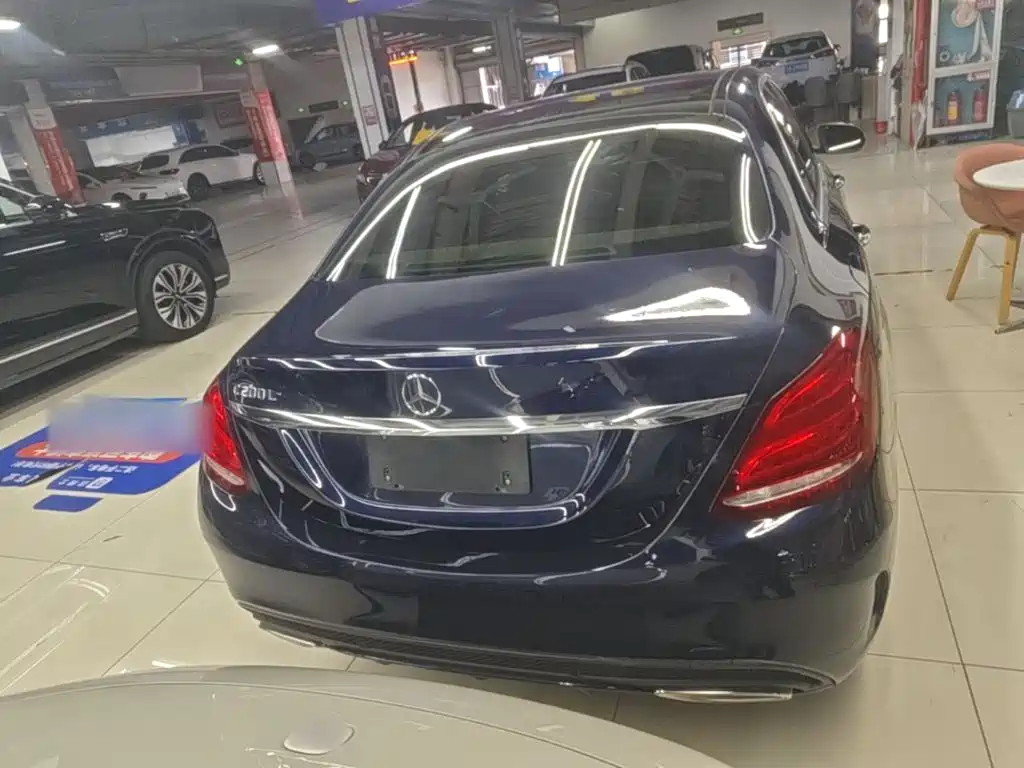 Mercedes-Benz C-Class — миниатюра 6