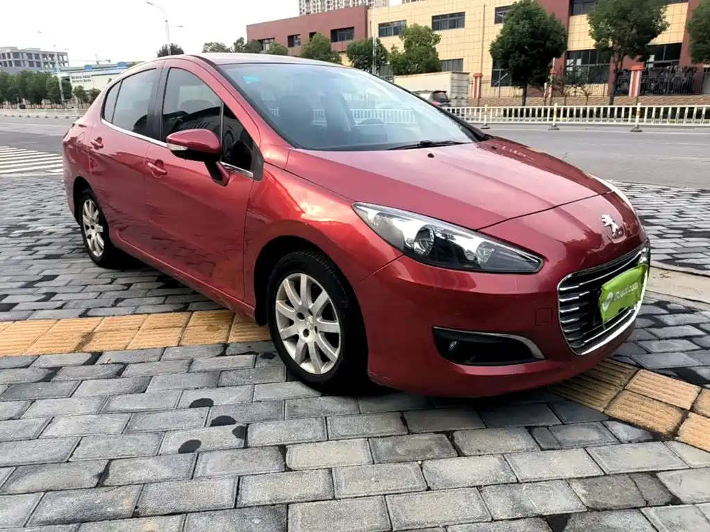 Peugeot 308 — миниатюра 4