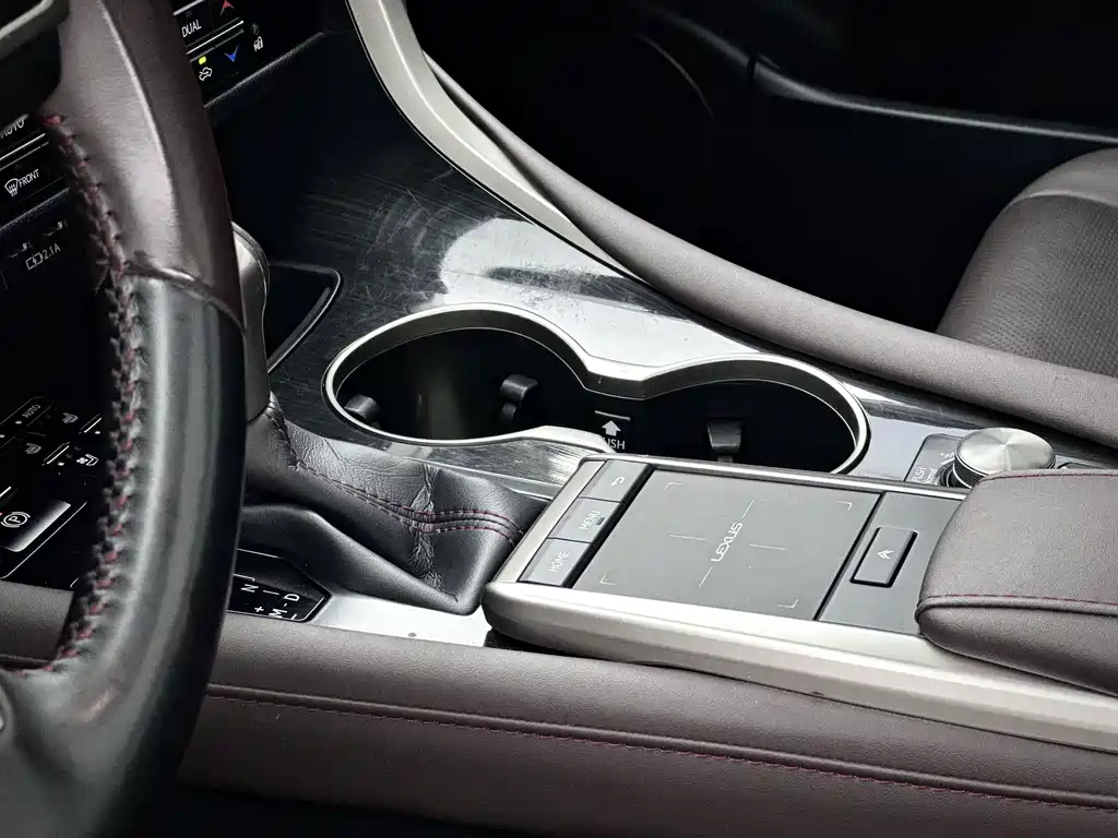 Lexus RX — миниатюра 14