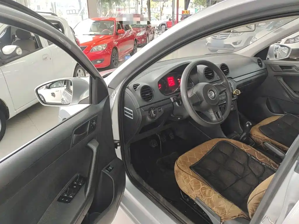 Volkswagen Jetta — миниатюра 16