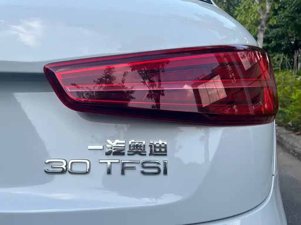 Audi Q3 — миниатюра 10
