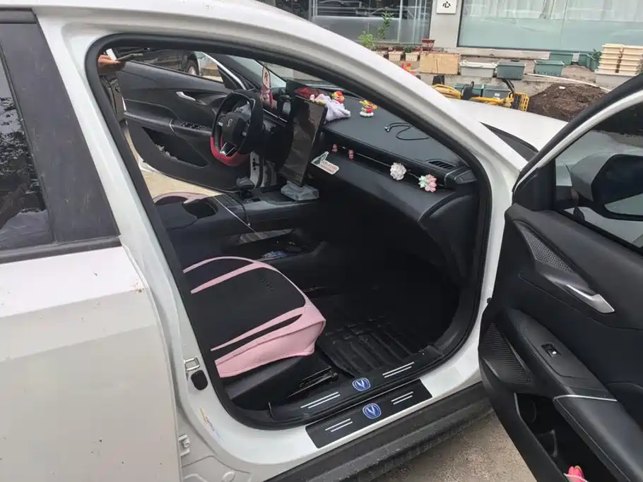 Changan Eado — миниатюра 8