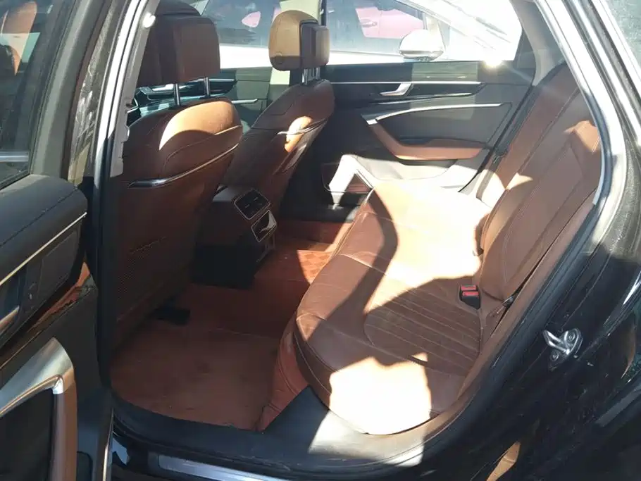 Audi A6L — миниатюра 11
