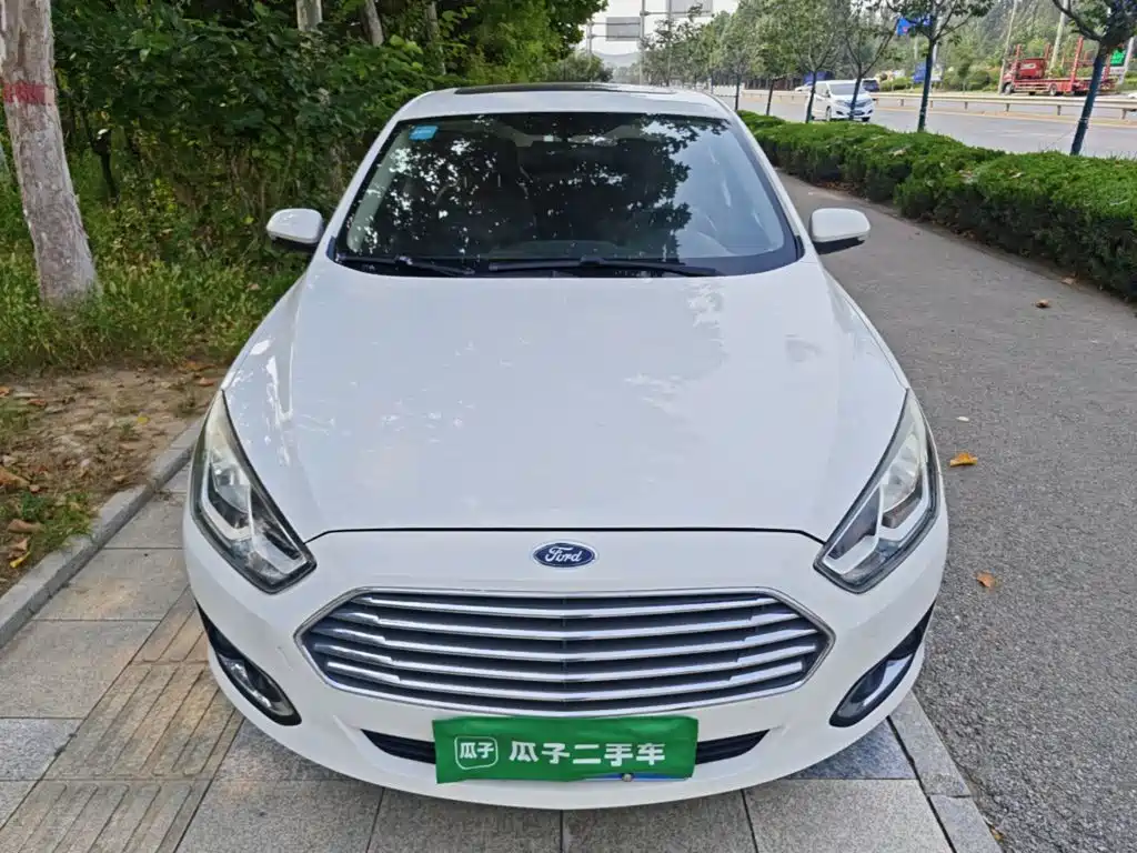 Ford Escort — миниатюра 3
