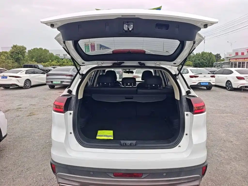 Geely Boyue — миниатюра 19