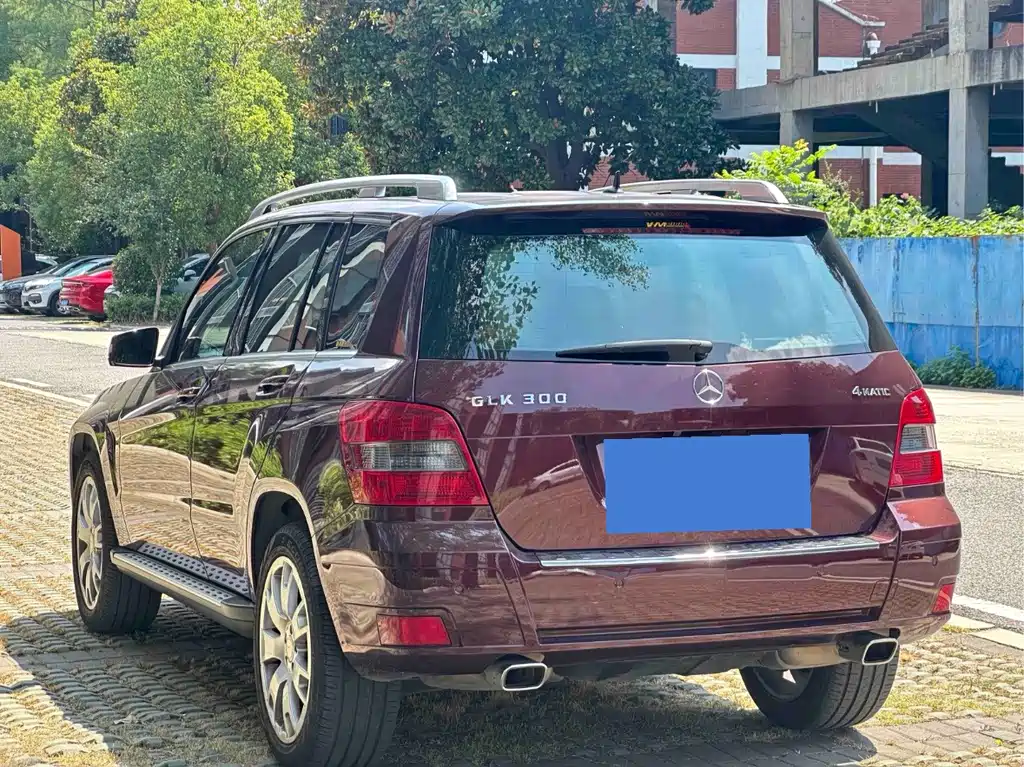 Mercedes-Benz GLK-Class (Import) — миниатюра 7