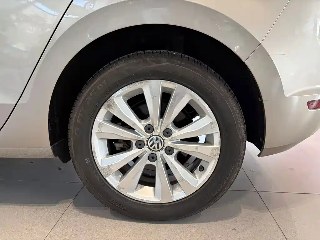 Volkswagen Golf Sportsvan — миниатюра 14