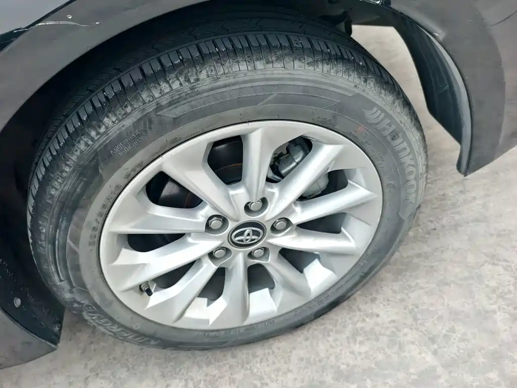 Toyota Corolla — миниатюра 10