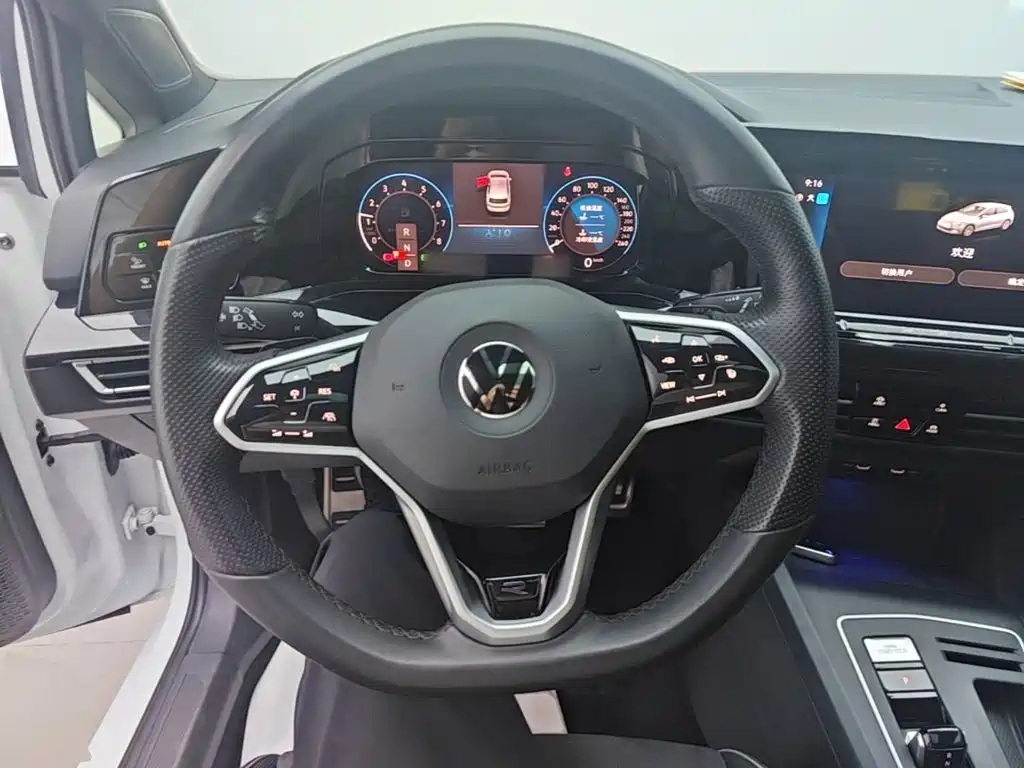 Volkswagen Golf — миниатюра 11
