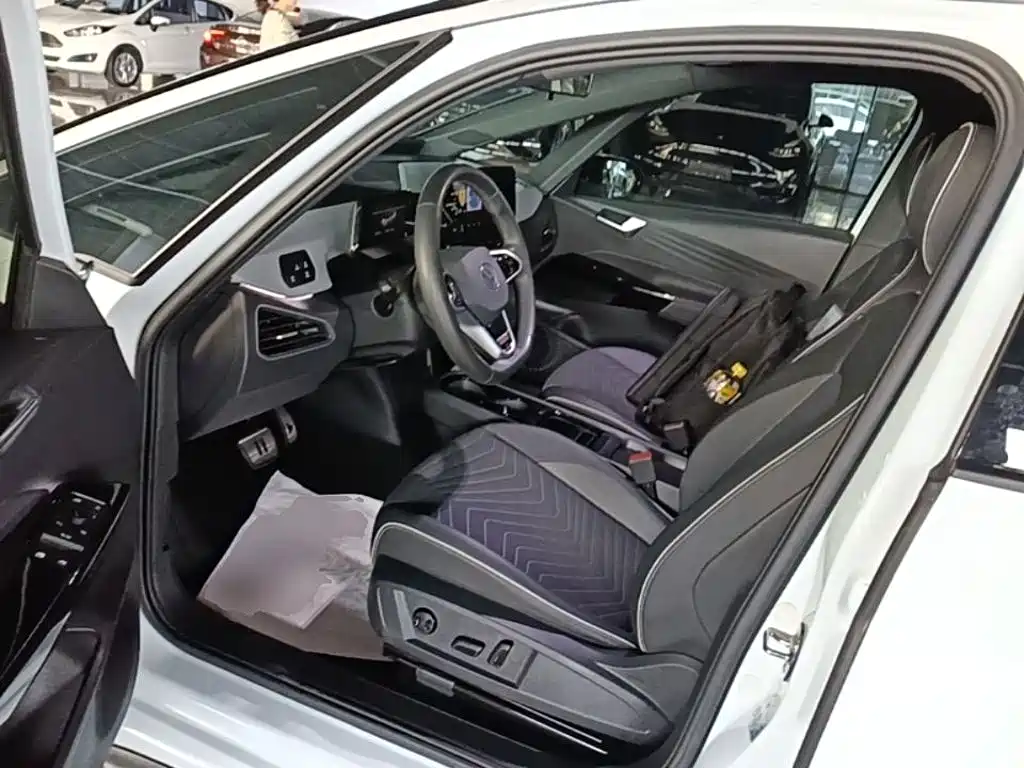 Volkswagen ID.3 — миниатюра 16