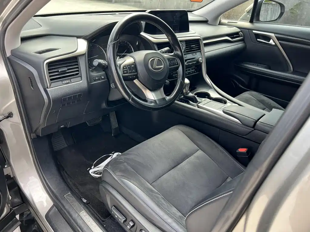 Lexus RX — миниатюра 11