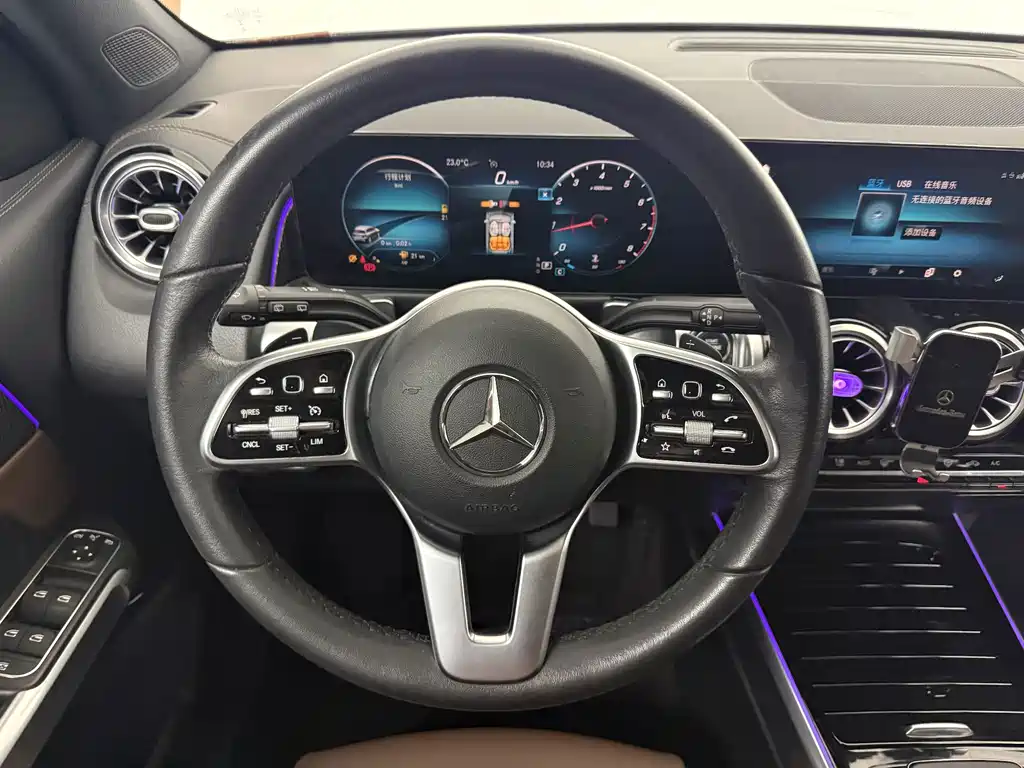 Mercedes-Benz GLB — миниатюра 15
