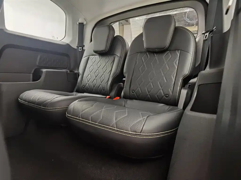 Baojun KiWi EV — миниатюра 15