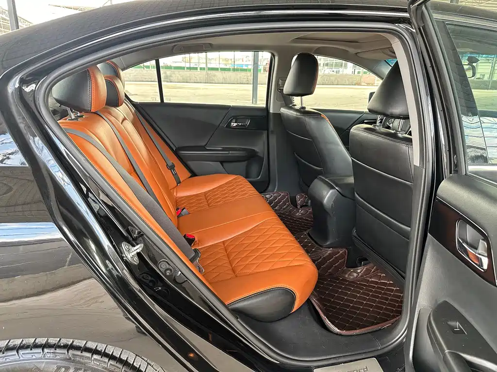 Honda Accord — миниатюра 9