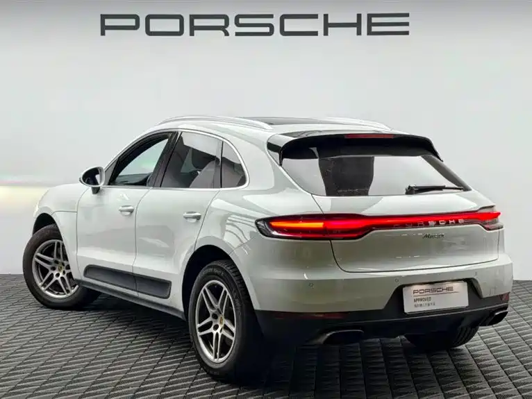 Porsche Macan — миниатюра 6